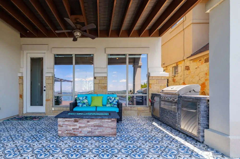 2802 Lohmans Ford Road #B Lago Vista, TX 78645