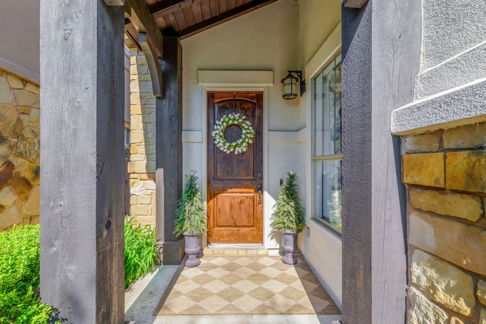 2802 Lohmans Ford Road #B Lago Vista, TX 78645