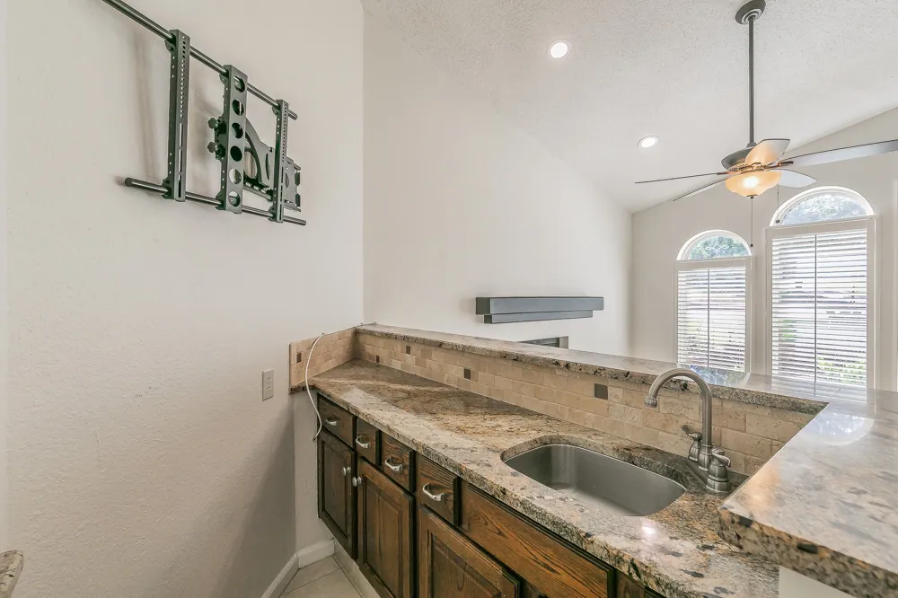 400 S Fielder Road Arlington, TX 76013