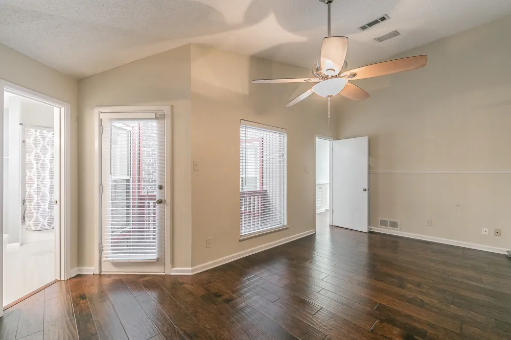 400 S Fielder Road Arlington, TX 76013