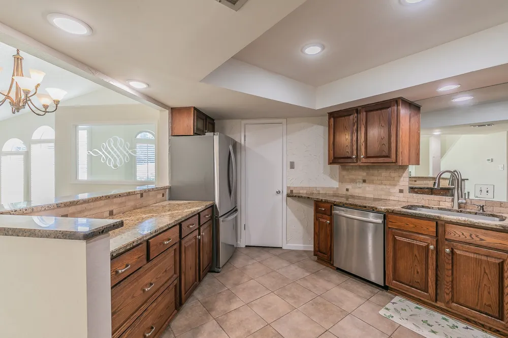 400 S Fielder Road Arlington, TX 76013