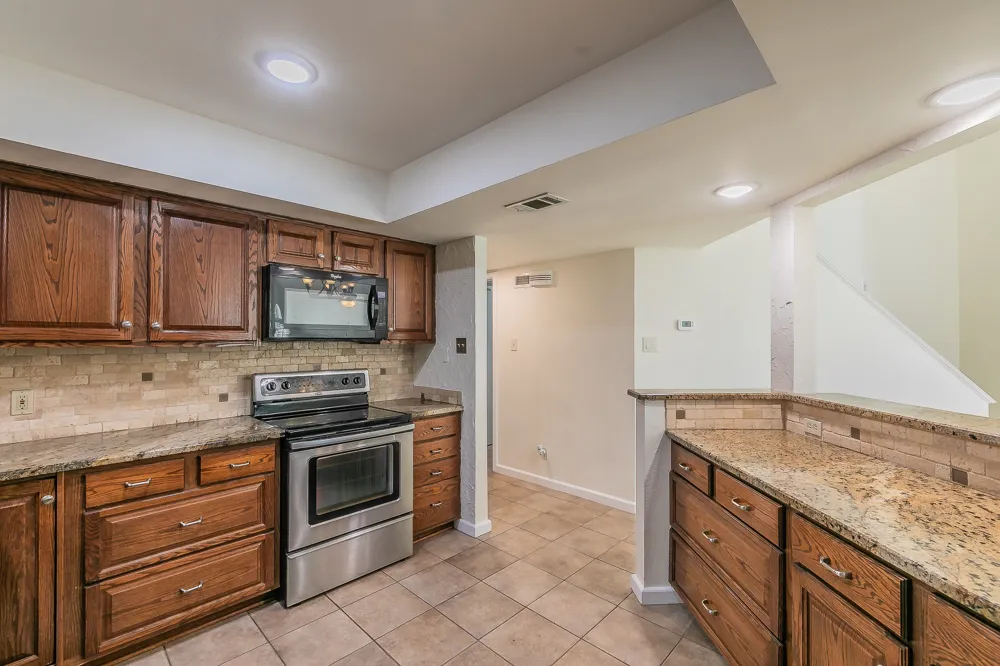 400 S Fielder Road Arlington, TX 76013