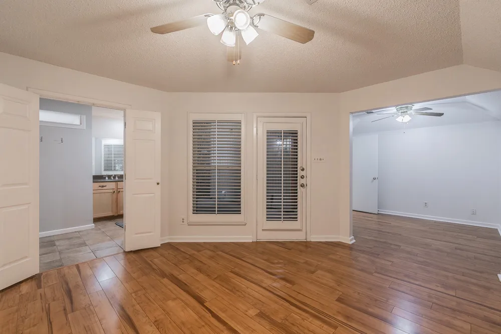 400 S Fielder Road Arlington, TX 76013