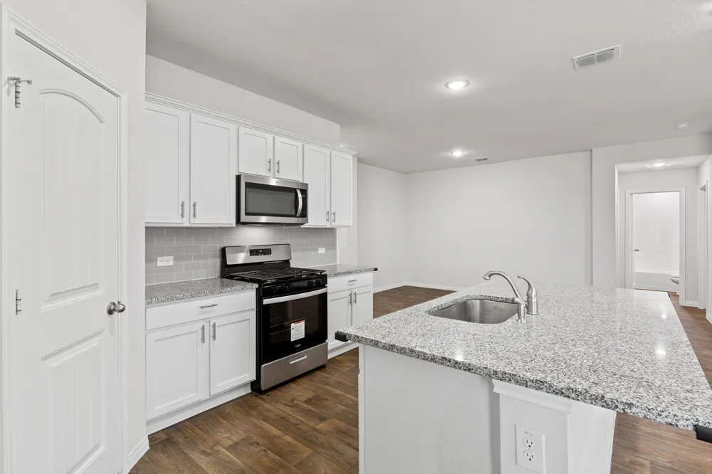 20308 Lone Peak Pass Manor, TX 78653