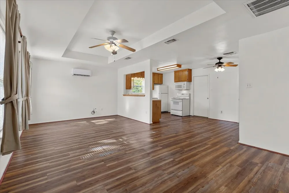 134 Tejas Street Smithville, TX 78957