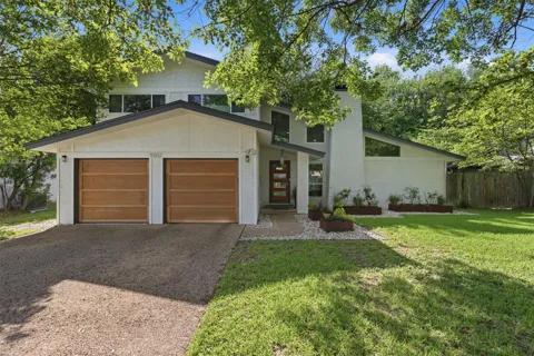 9202 Hunters Trace