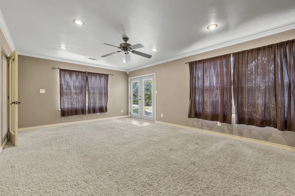 415 Meadow Ridge Drive Kerrville, TX 78028