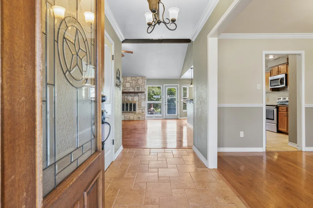 415 Meadow Ridge Drive Kerrville, TX 78028