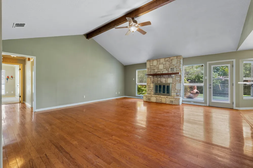 415 Meadow Ridge Drive Kerrville, TX 78028