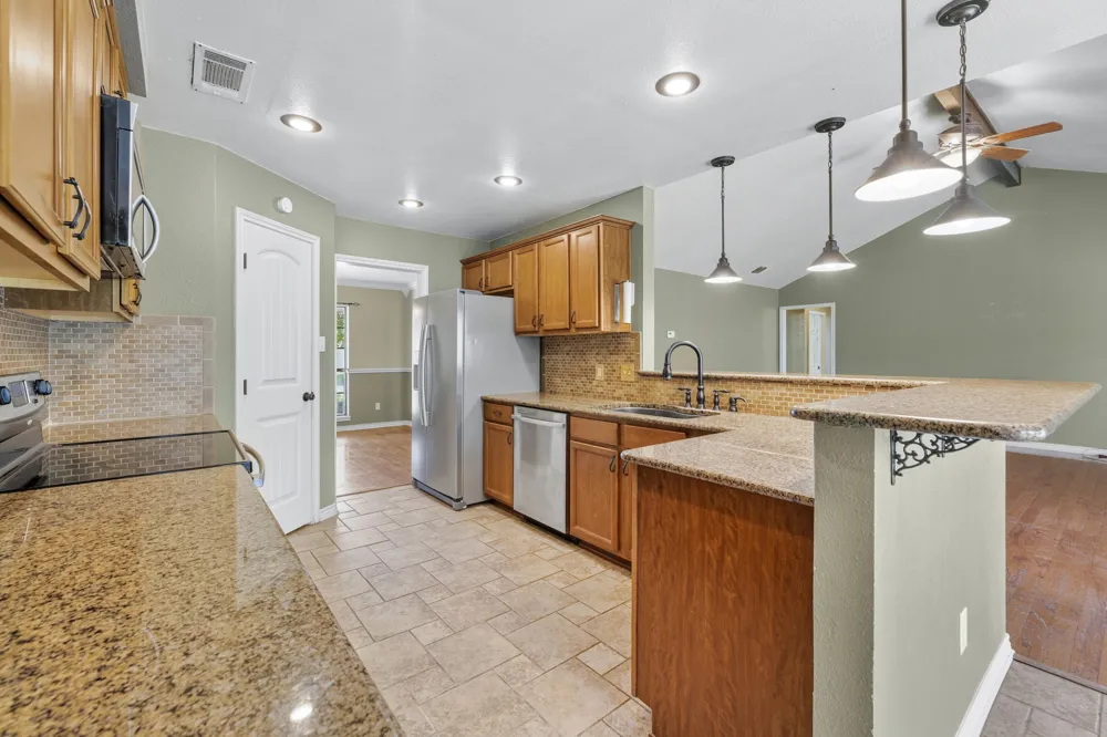 415 Meadow Ridge Drive Kerrville, TX 78028