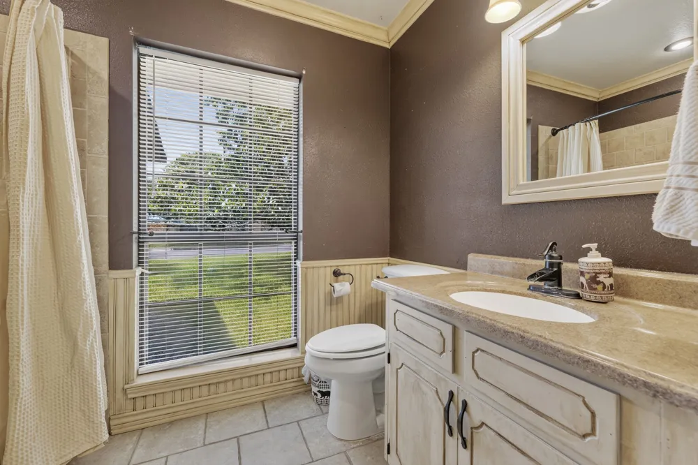 415 Meadow Ridge Drive Kerrville, TX 78028