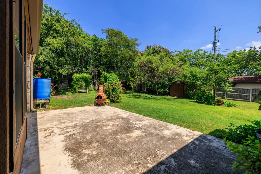 415 Meadow Ridge Drive Kerrville, TX 78028