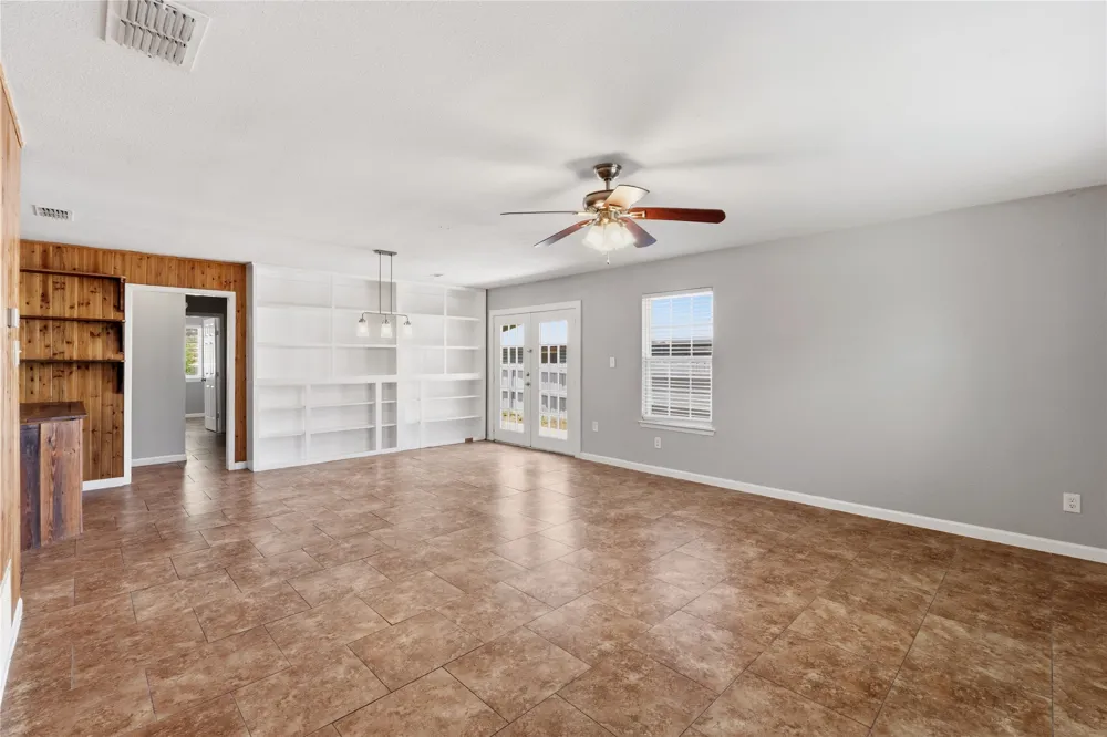 7000 Shannon Drive Austin, TX 78724