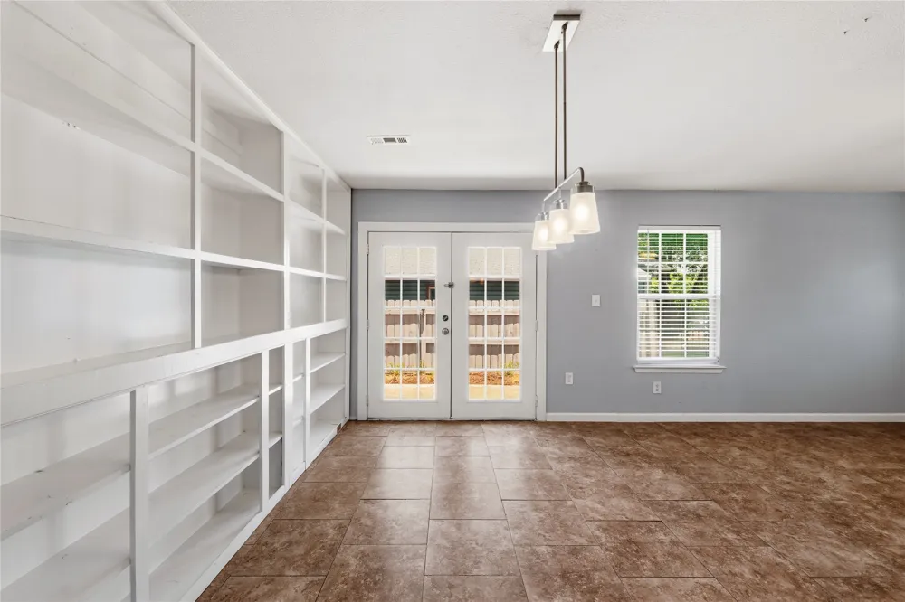 7000 Shannon Drive Austin, TX 78724
