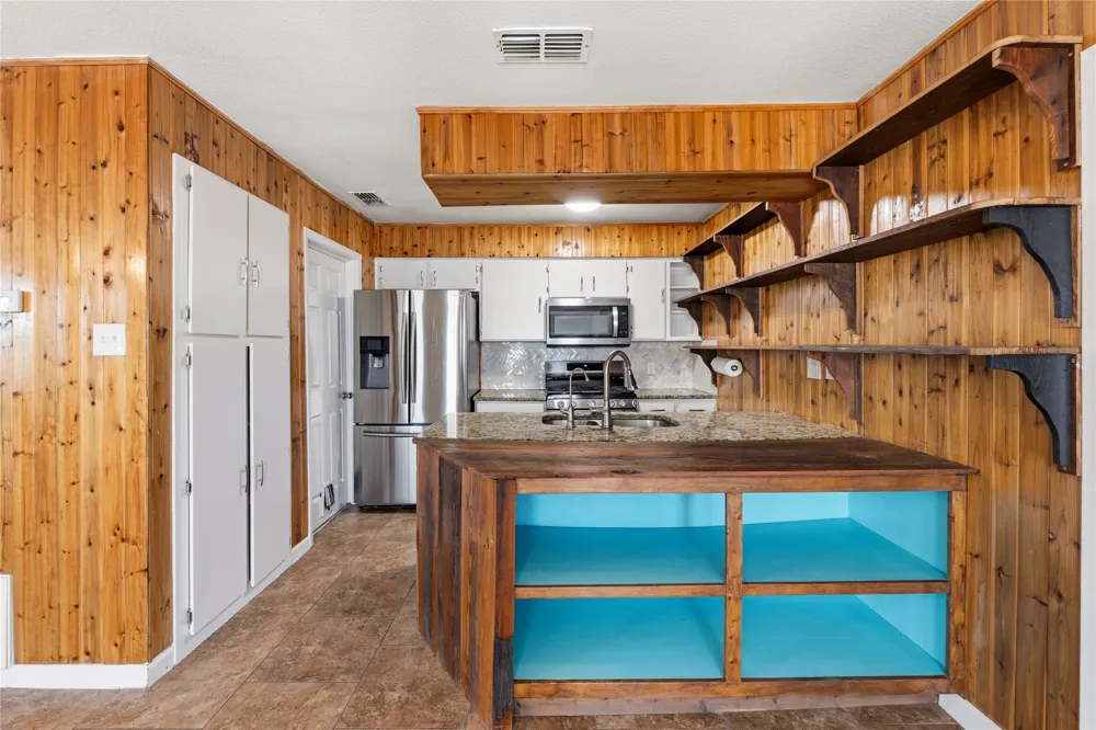 7000 Shannon Drive Austin, TX 78724