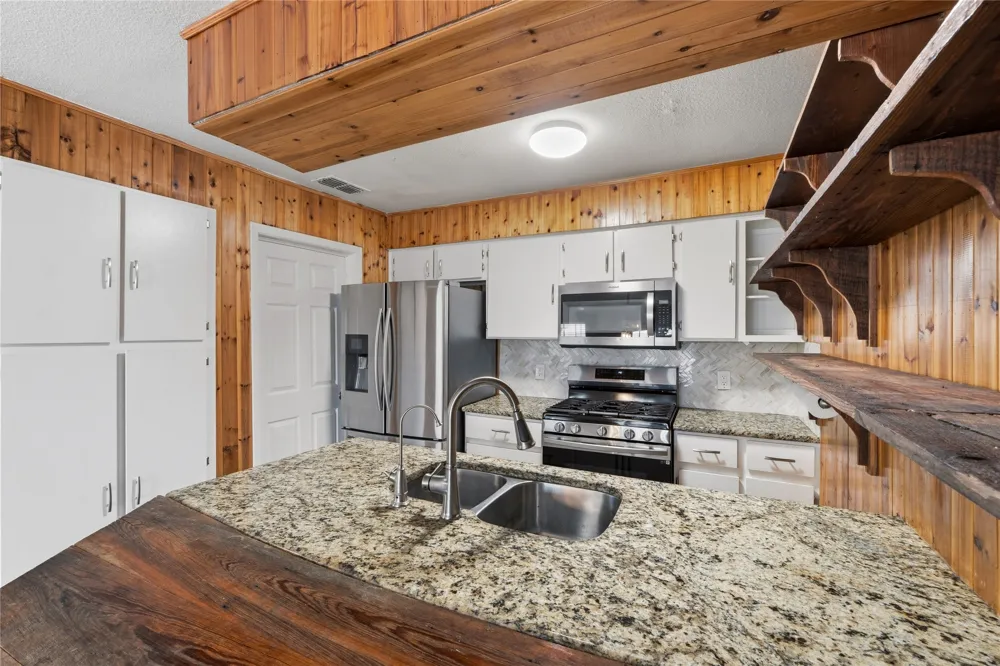 7000 Shannon Drive Austin, TX 78724
