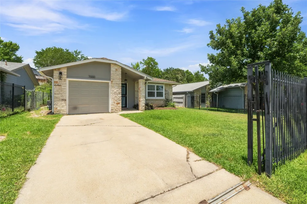 7000 Shannon Drive Austin, TX 78724