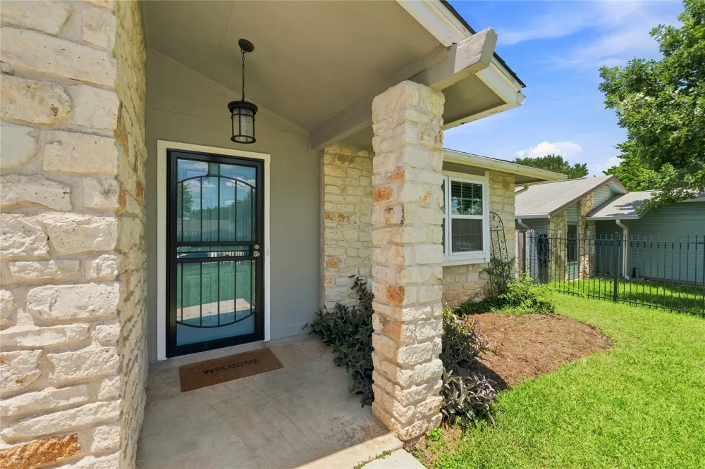 7000 Shannon Drive Austin, TX 78724