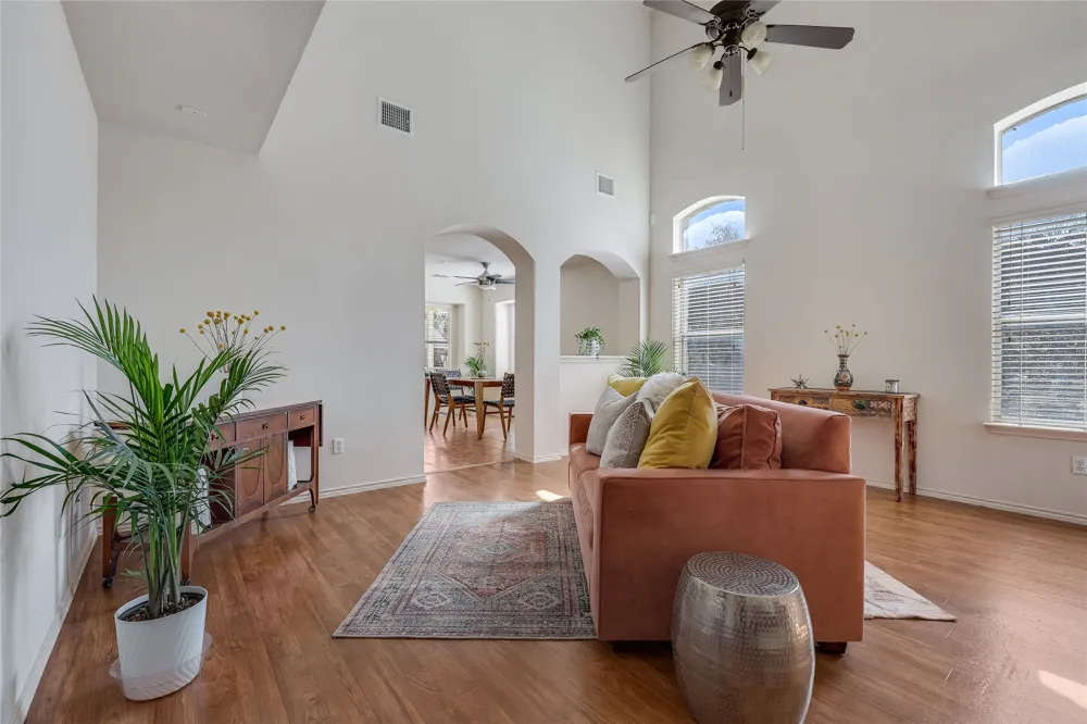 11110 Jim Thorpe Lane Austin, TX 78748