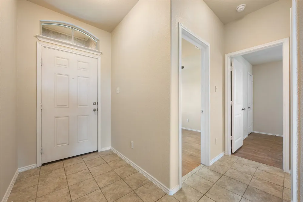 208 Plata Lane Jarrell, TX 76537
