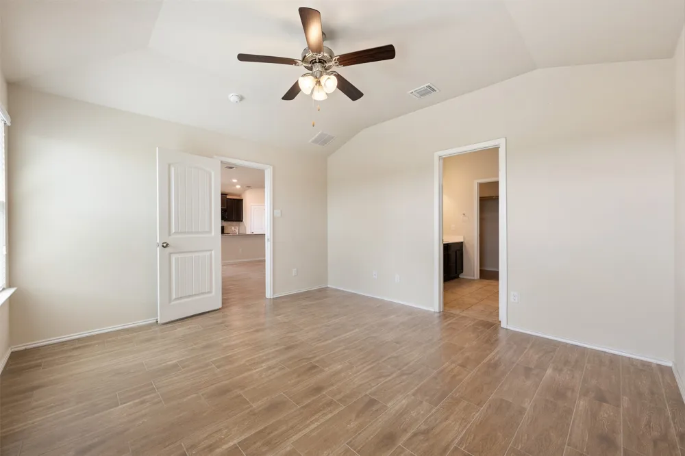 208 Plata Lane Jarrell, TX 76537