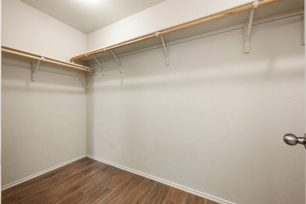208 Plata Lane Jarrell, TX 76537