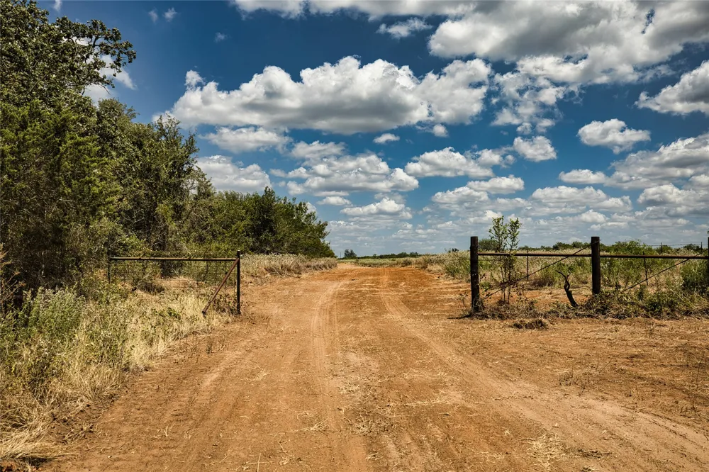 7780 Taylorsville Rd. Tract B Dale, TX 78666
