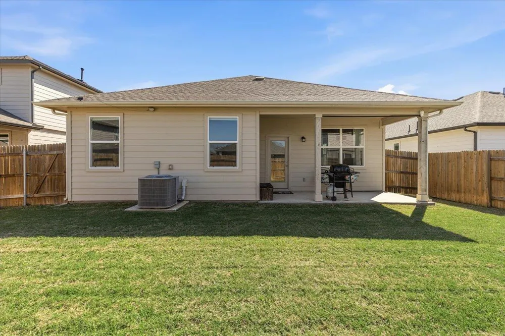 112 Rainmaker Cove Bastrop, TX 78602