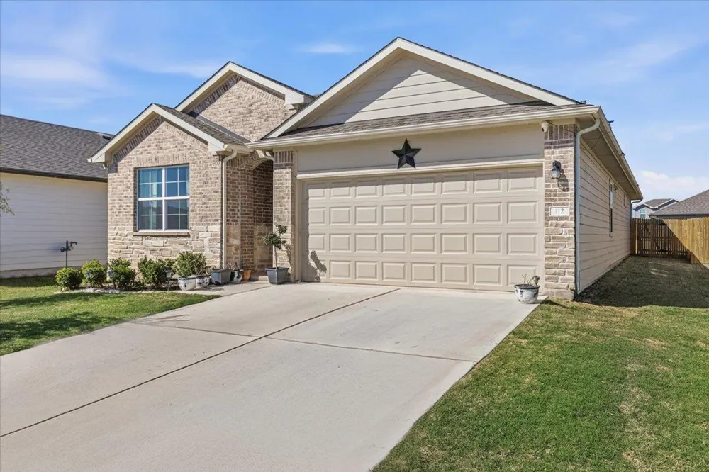 112 Rainmaker Cove Bastrop, TX 78602