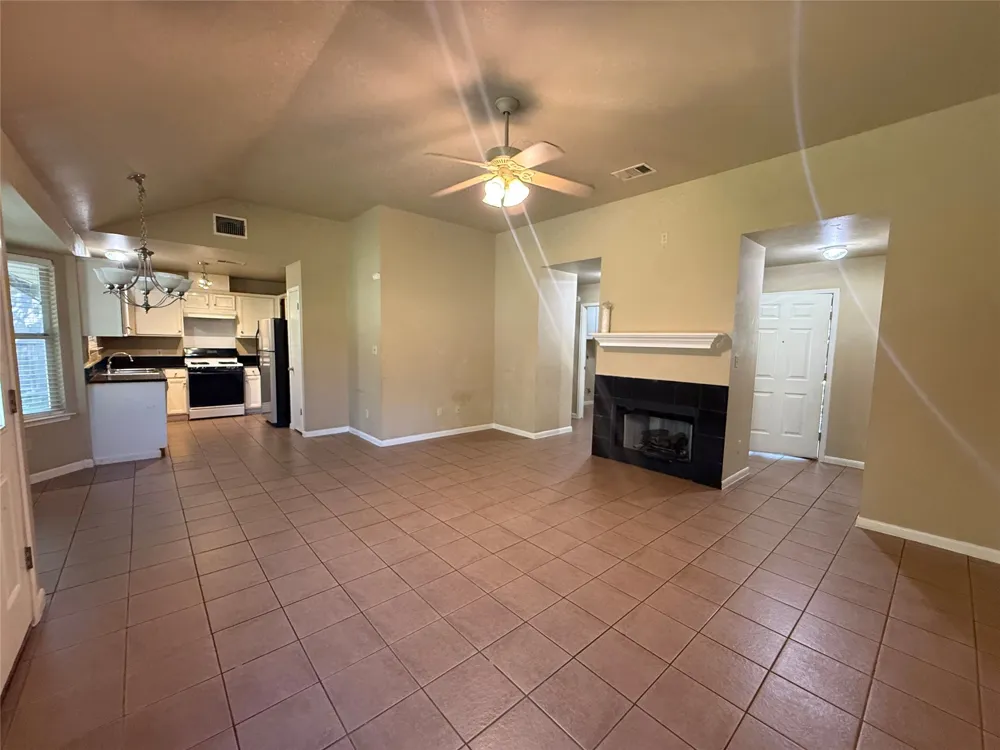 2107 Yaupon Trail Cedar Park, TX 78613