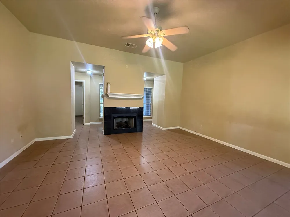 2107 Yaupon Trail Cedar Park, TX 78613
