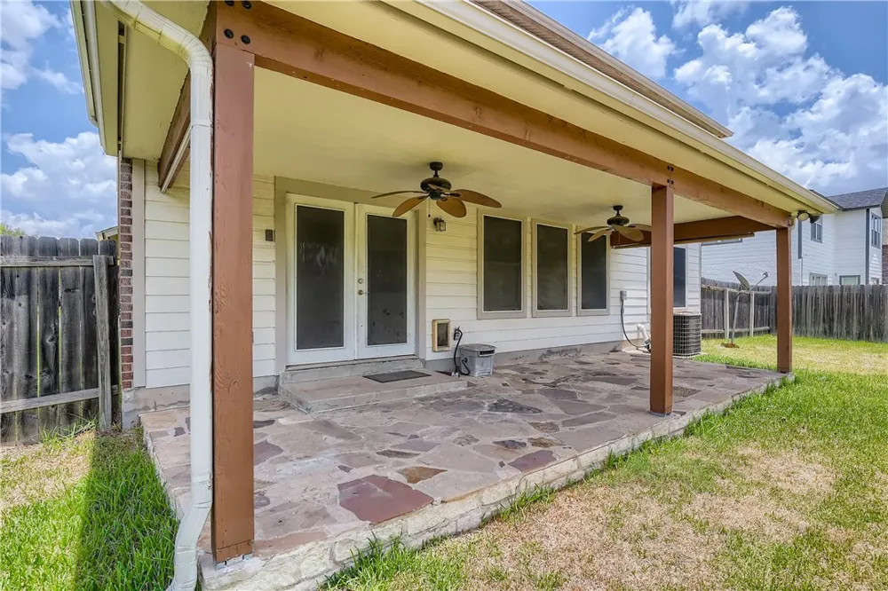 1105 Fox Sparrow Cove Pflugerville, TX 78660