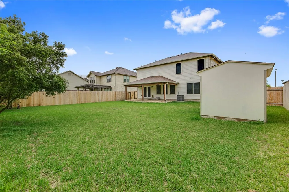 1105 Fox Sparrow Cove Pflugerville, TX 78660