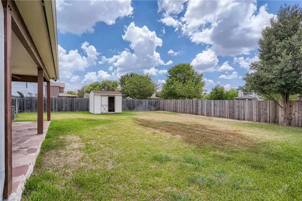 1105 Fox Sparrow Cove Pflugerville, TX 78660