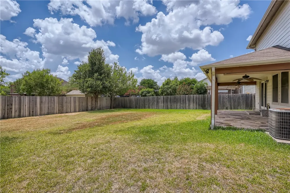 1105 Fox Sparrow Cove Pflugerville, TX 78660