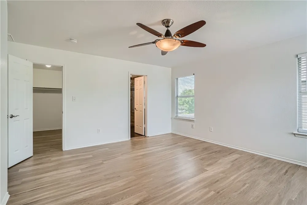 1105 Fox Sparrow Cove Pflugerville, TX 78660