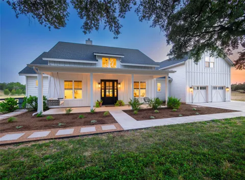 112 Roanoak Drive