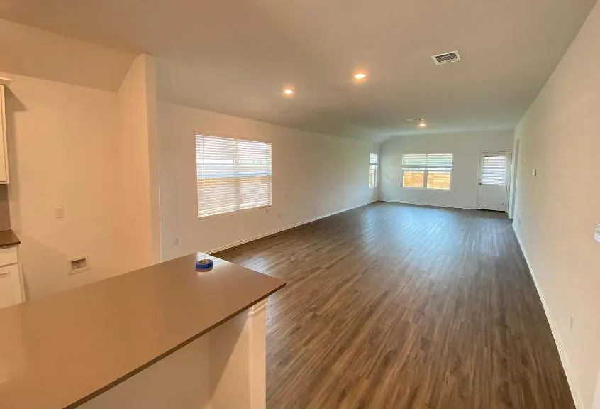 239 Barcelona Kyle, TX 78640