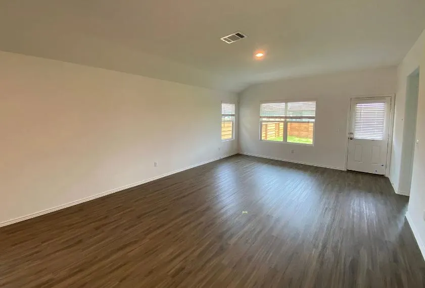 239 Barcelona Kyle, TX 78640