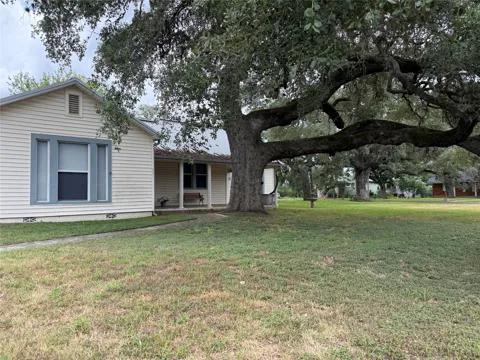231 E Live Oak Street #A