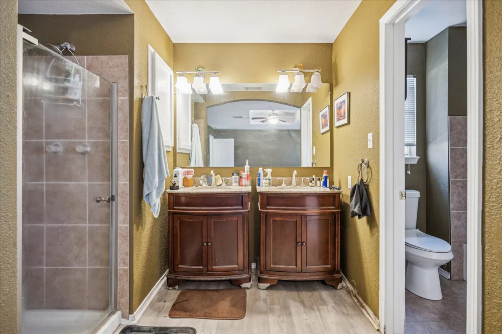 1836 Ridgeview Drive Kingsland, TX 78639