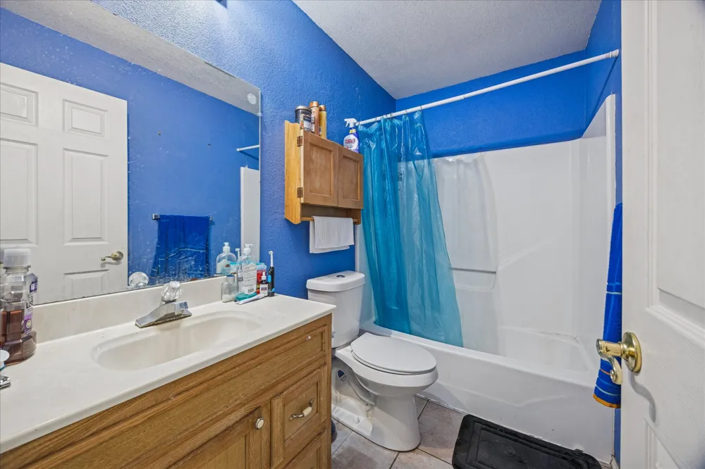1836 Ridgeview Drive Kingsland, TX 78639