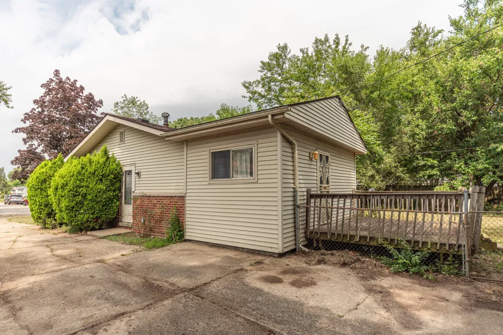 1401 Glengrove Avenue Ypsilanti, MI 48198