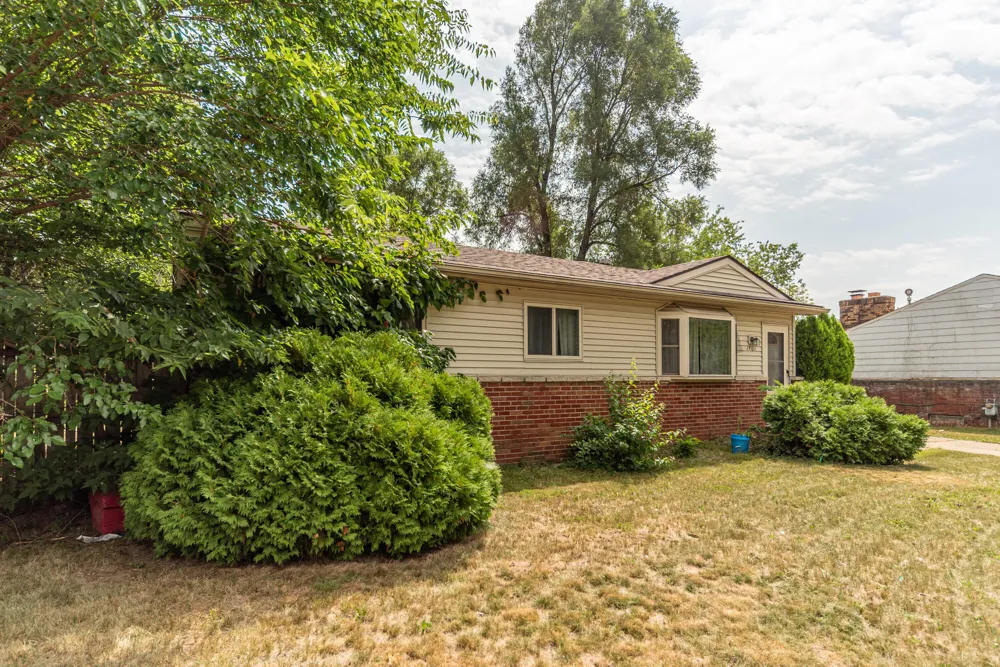 1401 Glengrove Avenue Ypsilanti, MI 48198