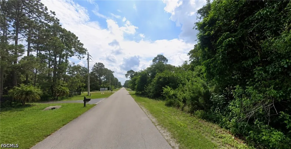 17th Avenue SW Naples, FL 34117