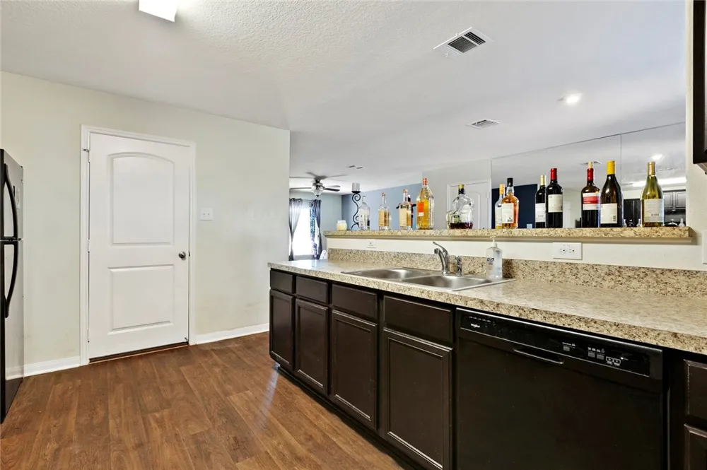 712 Cleary Lane Jarrell, TX 76537