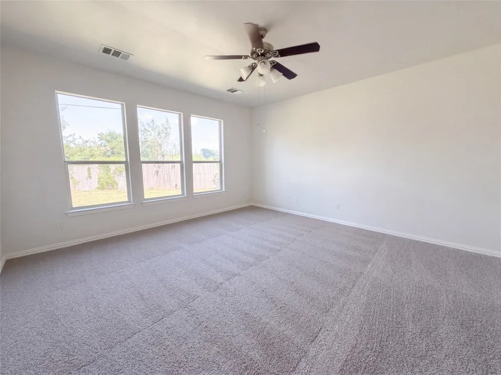 234 Wells Bend Hutto, TX 78634