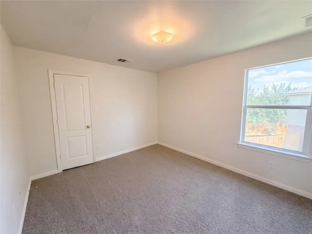 234 Wells Bend Hutto, TX 78634