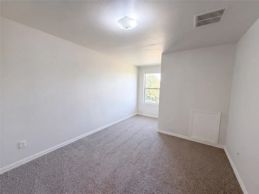 234 Wells Bend Hutto, TX 78634