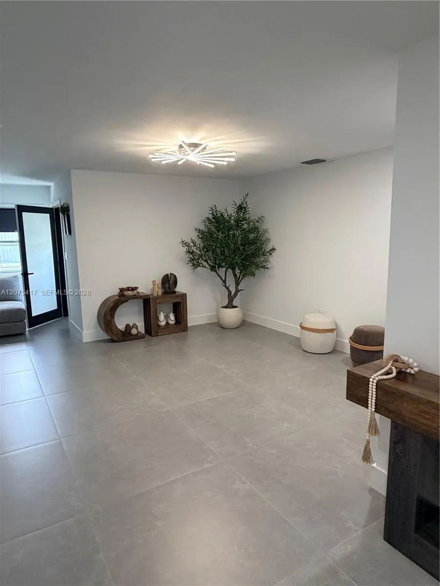 15042 SW 149th St Miami, FL 33196